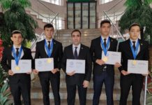 Bilimi zor mekdep okuwçylarymyzyň halkara üstünligi