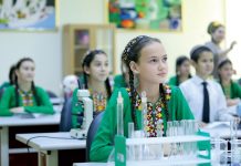 Türkmenistanda welaýatlarda mekdepden daşary tölegli okuwlar guralar