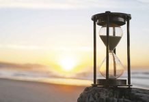 Физики: времени вообще может не существовать