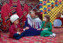 Asuda Asman, Bagtly Çagalyk, Egsilmez Şatlyk