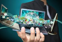 Kompýuter we onuň merkezi.